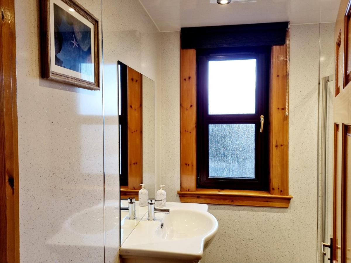 Inverness City 3 Bedroom House Free Parking Extérieur photo